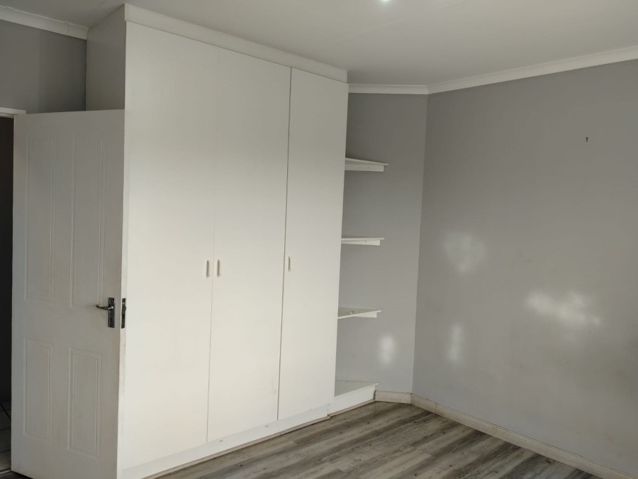 4 Bedroom Property for Sale in West Bank Eastern Cape